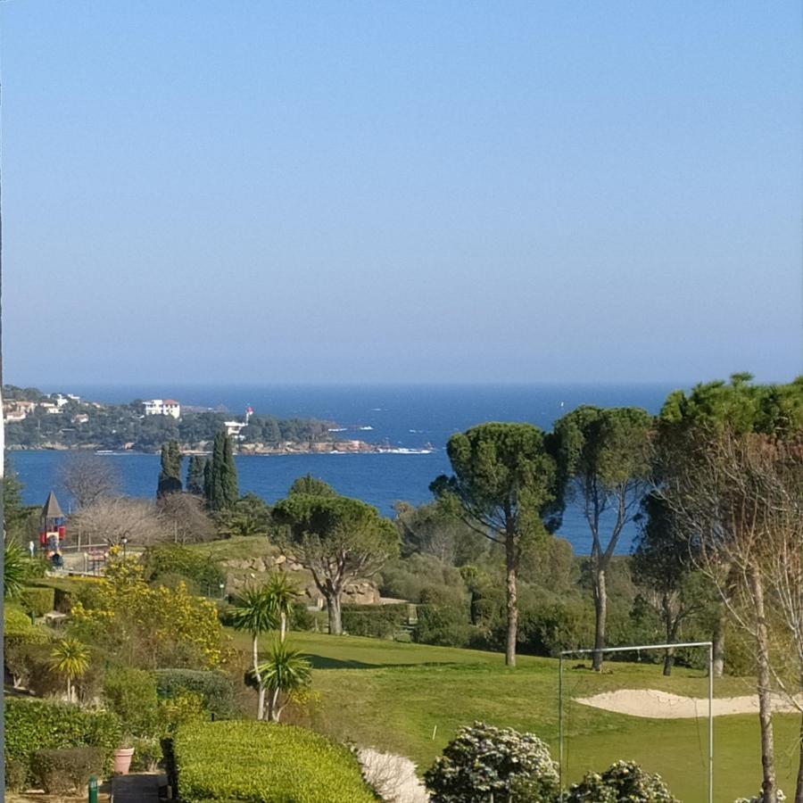 Studio 4P Vue Mer Calme Cap Esterel Saint-Raphaël Buitenkant foto